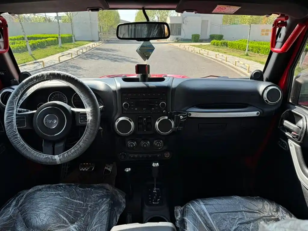 Jeep Wrangler — миниатюра 9