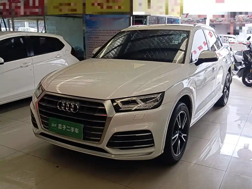 Audi Q5L — миниатюра 2