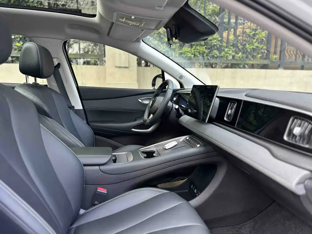 BYD Sealion 05 EV — миниатюра 12