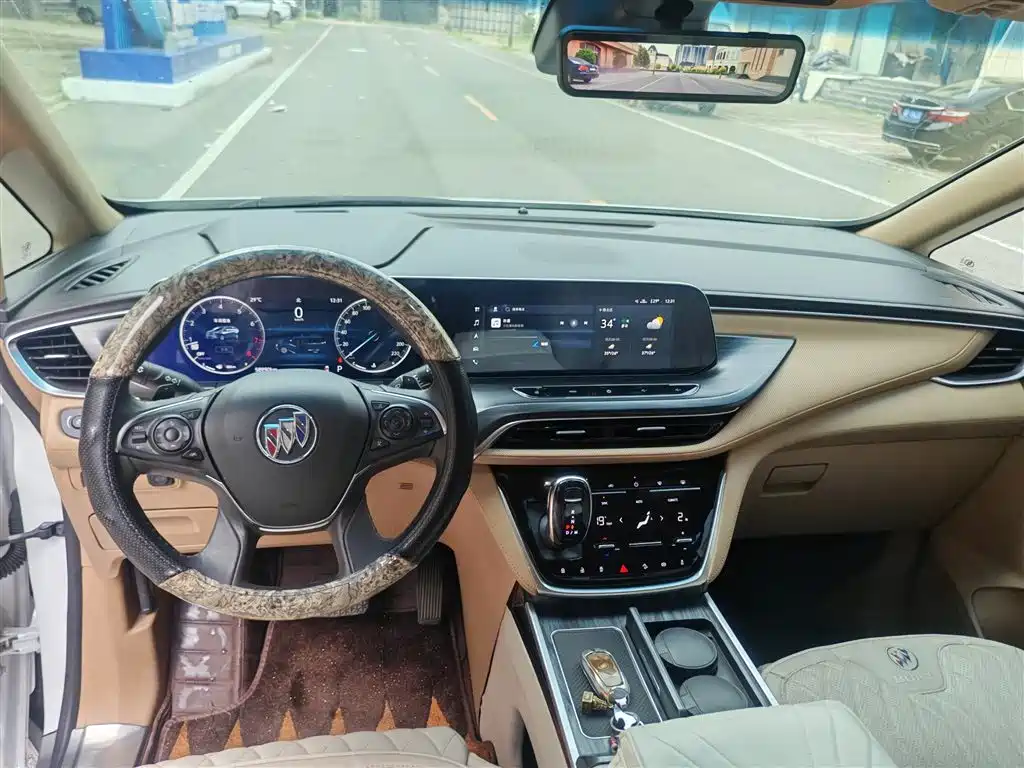 Buick GL8 — миниатюра 11