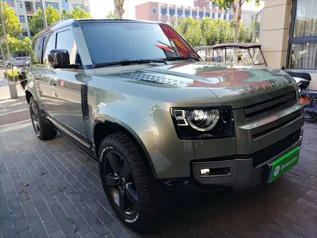 Land Rover Defender — миниатюра 4