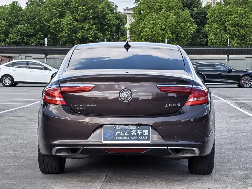 Buick LaCrosse — миниатюра 4