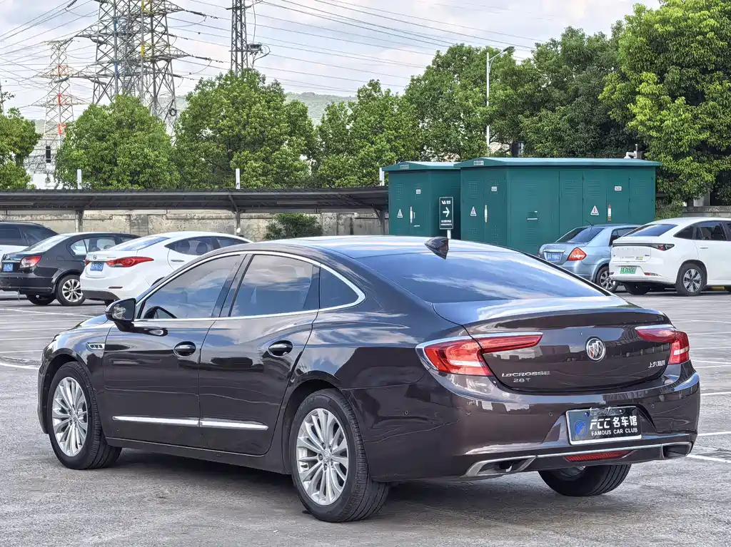 Buick LaCrosse — миниатюра 6