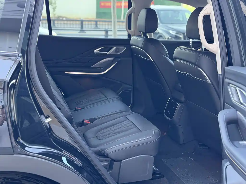Hongqi Hongqi HS7 PHEV — миниатюра 7