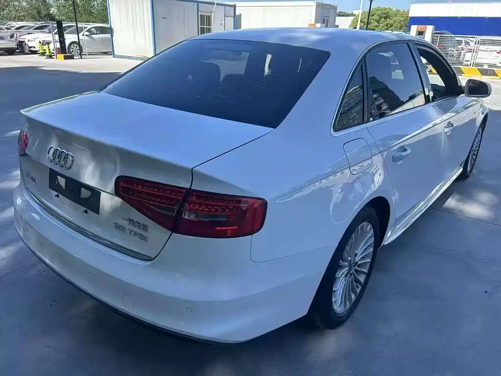 Audi A4L — миниатюра 8