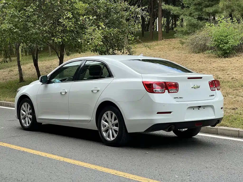 Chevrolet Malibu — миниатюра 10