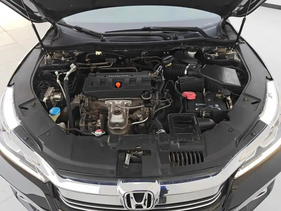 Honda Accord — миниатюра 10