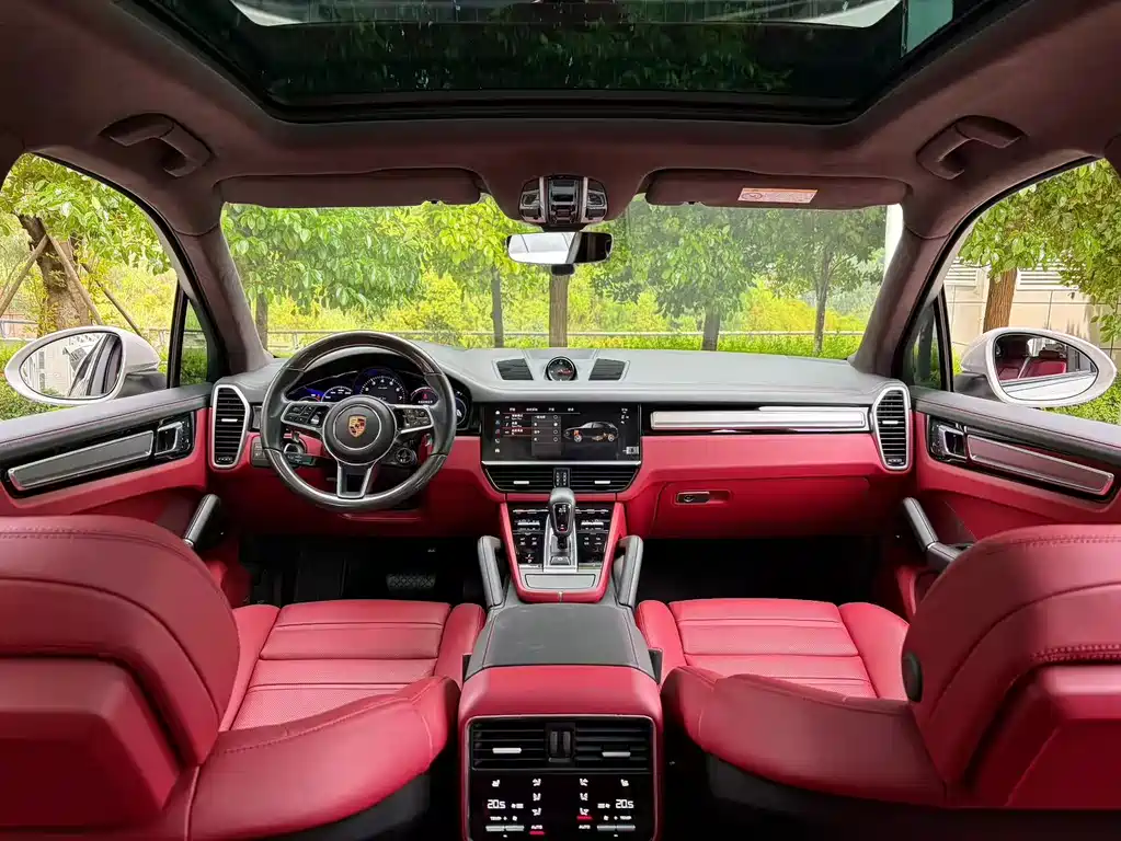Porsche Cayenne — миниатюра 8