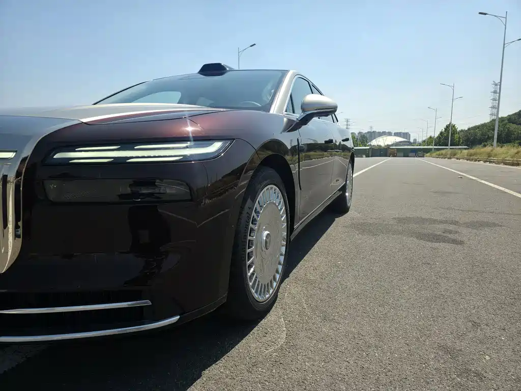 VOYAH Passion L — миниатюра 5