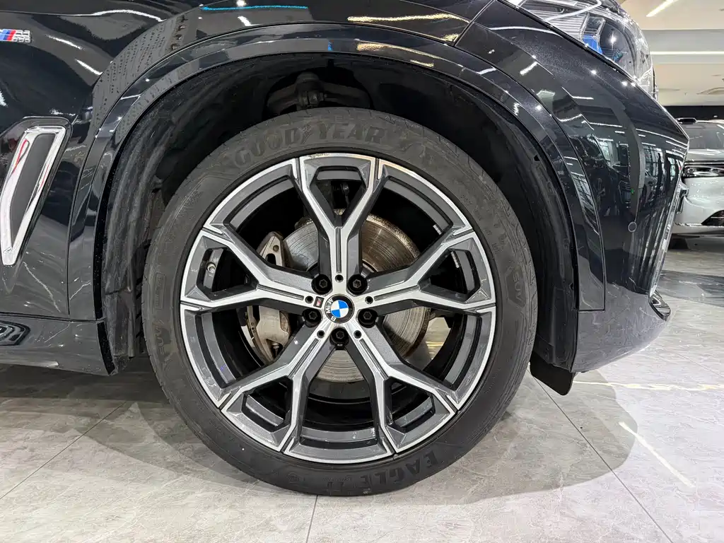 BMW X5 — миниатюра 14