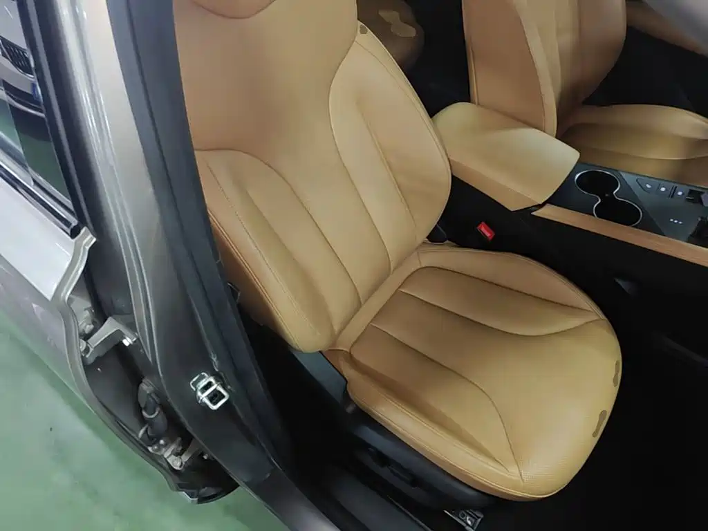 Roewe RX5 New Energy — миниатюра 25