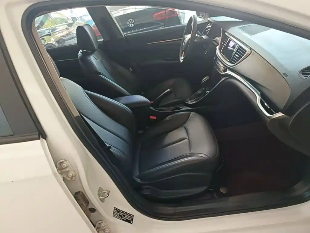 Buick Excelle — миниатюра 25