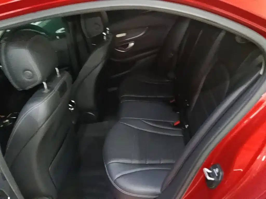 Mercedes-Benz C-Class — миниатюра 17