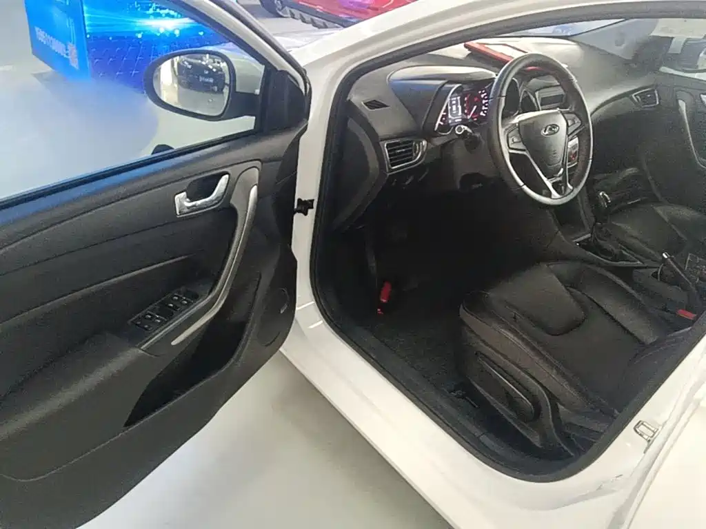 Chery Arrizo 5 — миниатюра 16