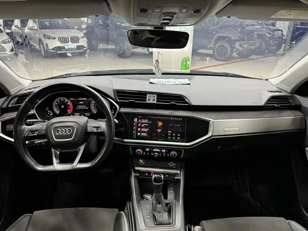 Audi Q3 — миниатюра 9