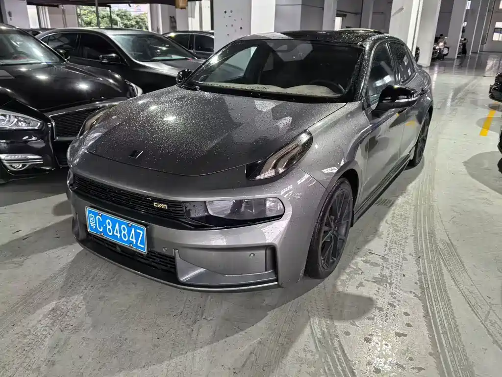 Купить Lynk & Co 03