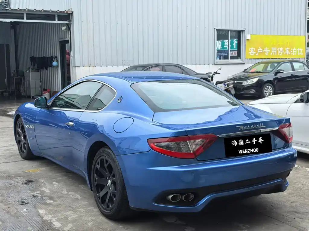 Maserati GranTurismo — миниатюра 4