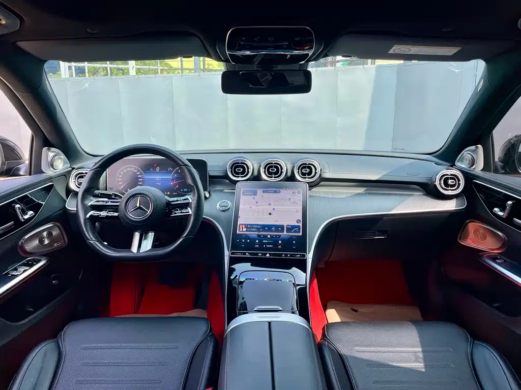 Mercedes-Benz C-Class — миниатюра 6