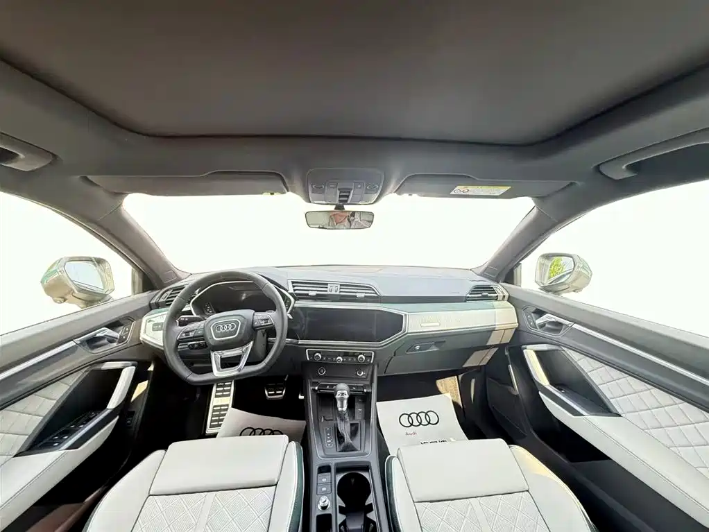 Audi Q3 2024 35 TFSI Fashion