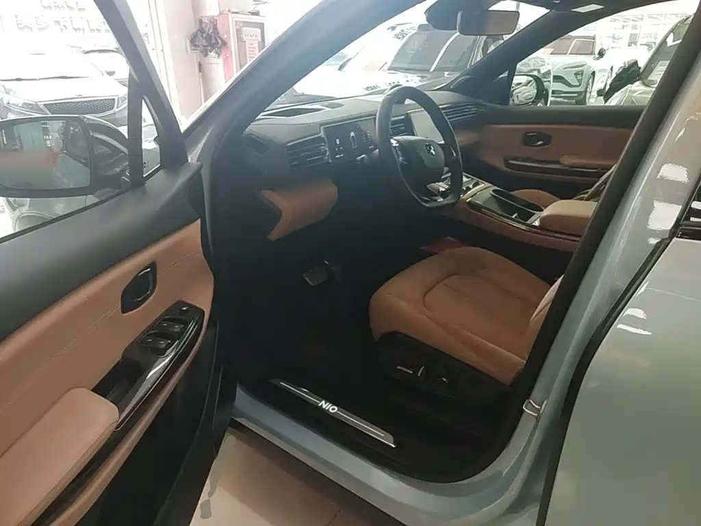 NIO ES6 — миниатюра 16