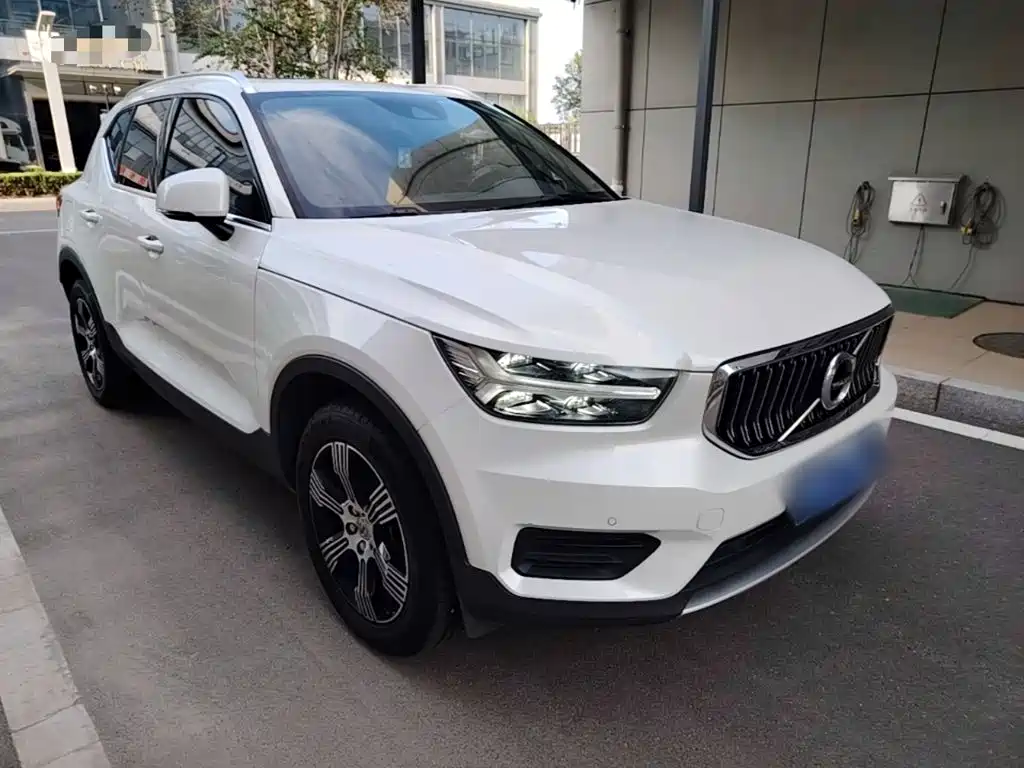 Volvo XC40 — миниатюра 4