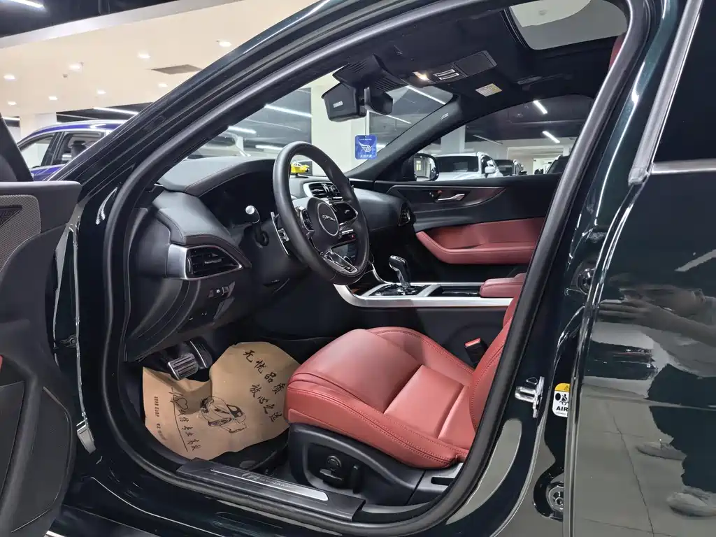 Jaguar XEL — миниатюра 7