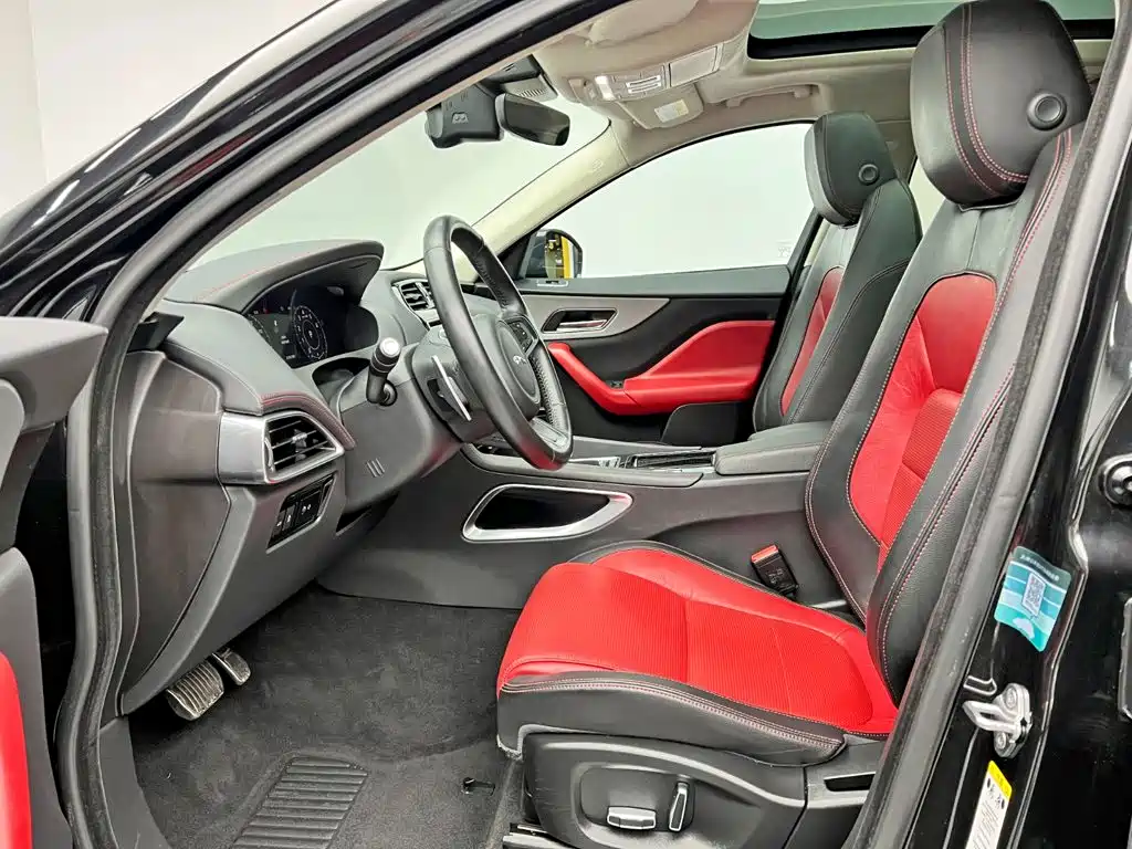 Jaguar F-PACE — миниатюра 15