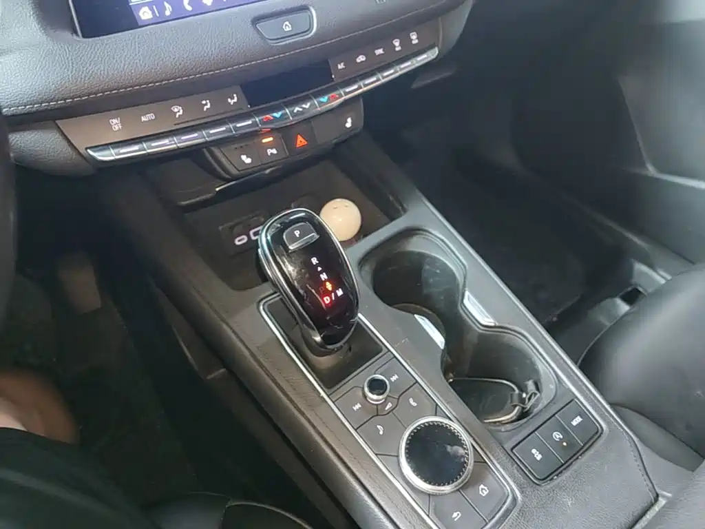 Cadillac XT4 — миниатюра 14