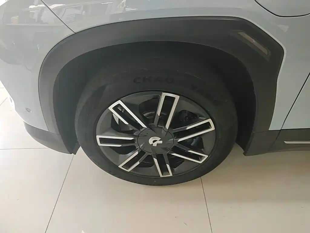 NIO ES6 — миниатюра 23