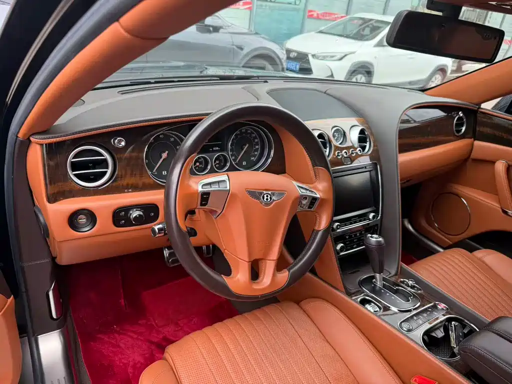 Bentley Flying Spur — миниатюра 10