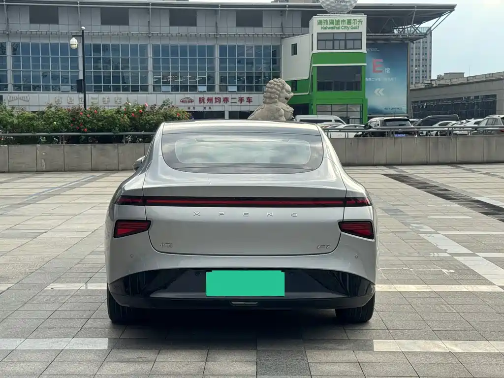 XPeng P7 — миниатюра 5