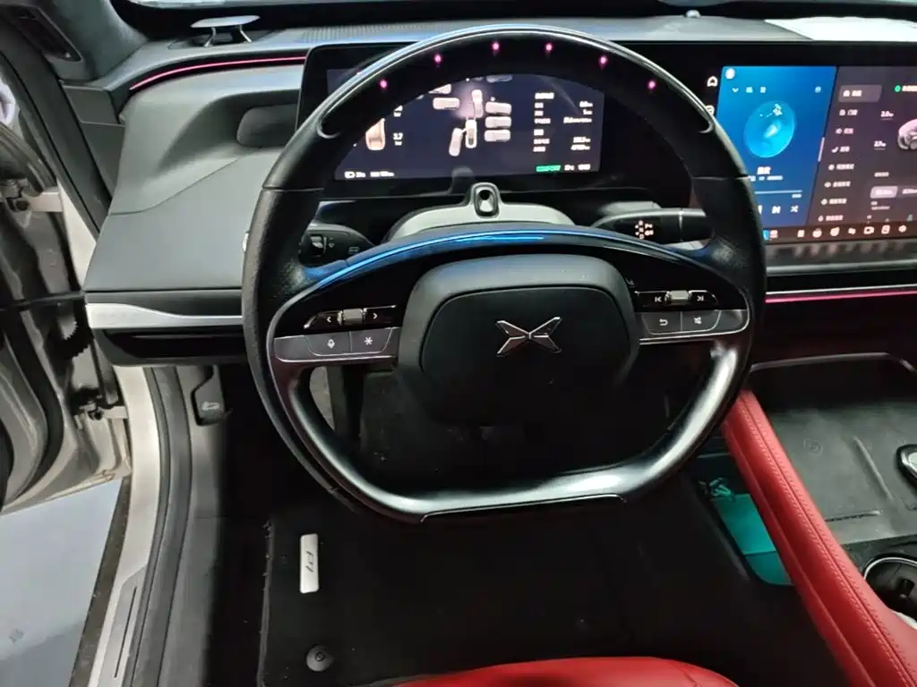 XPeng P7 — миниатюра 11