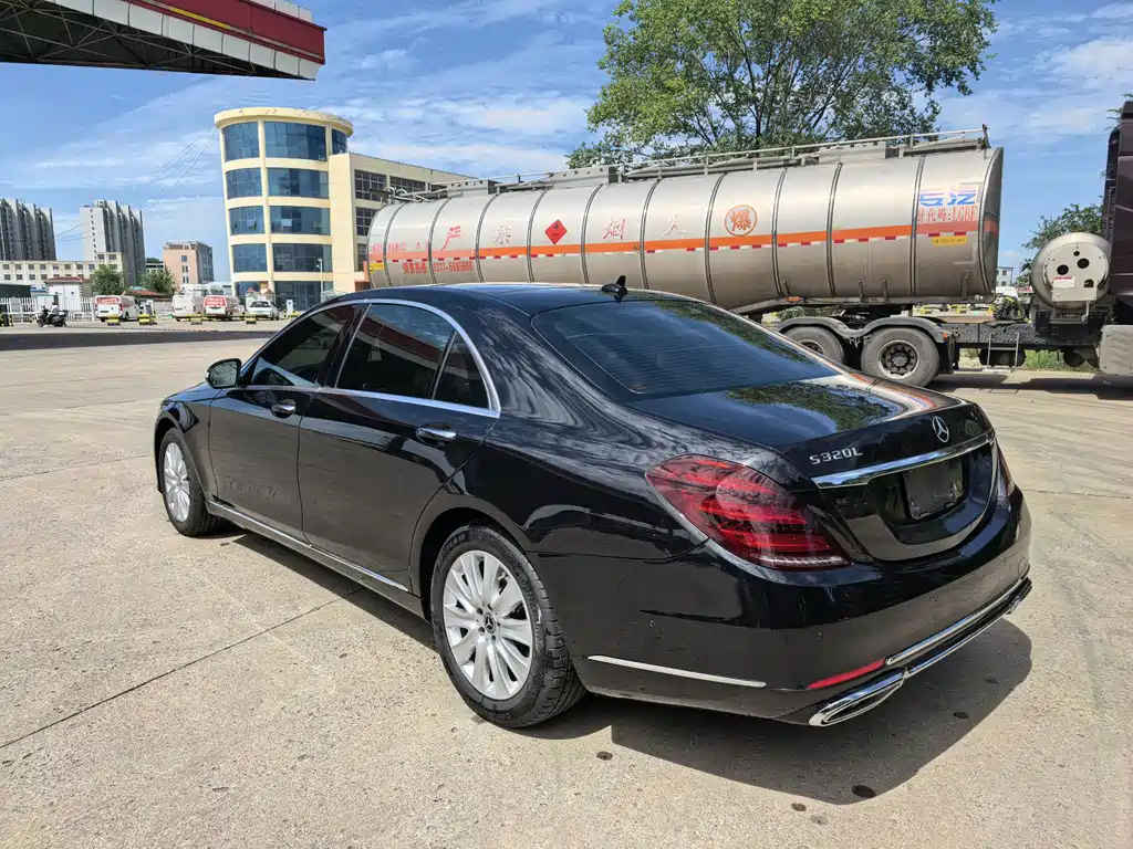 Mercedes-Benz S-Class — миниатюра 9