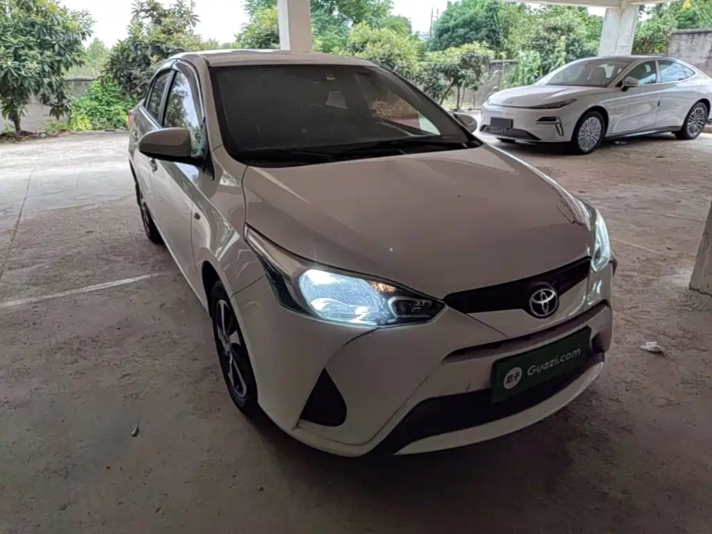 Toyota Yaris L — миниатюра 4