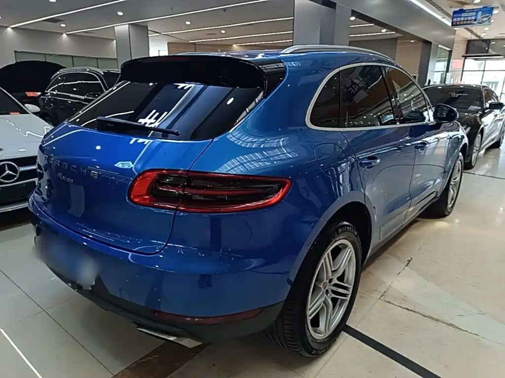Porsche Macan — миниатюра 7