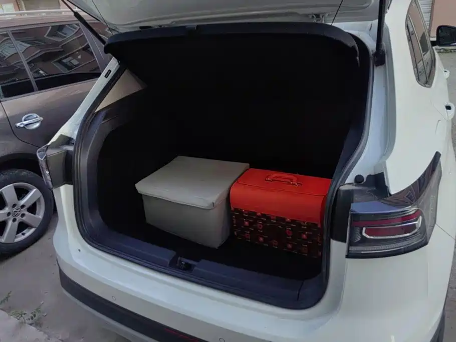 Volkswagen Tharu — миниатюра 4
