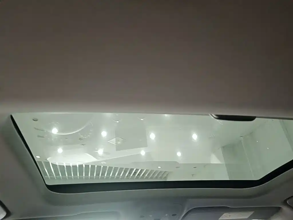 Audi Q2L — миниатюра 18