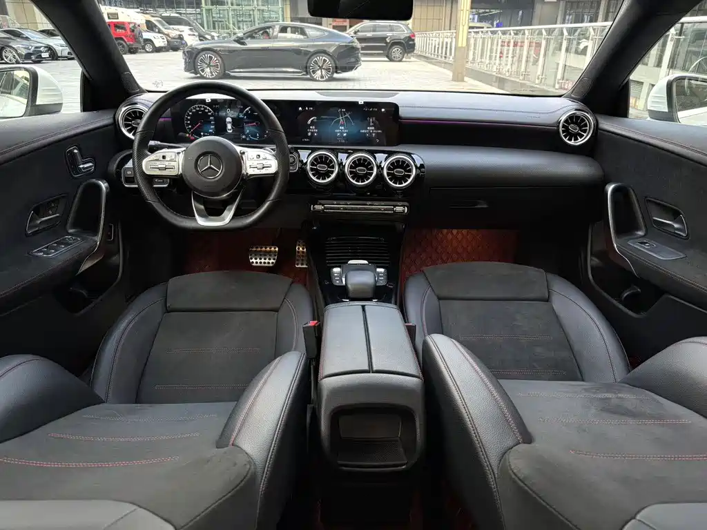 Mercedes-Benz CLA (Import) — миниатюра 8