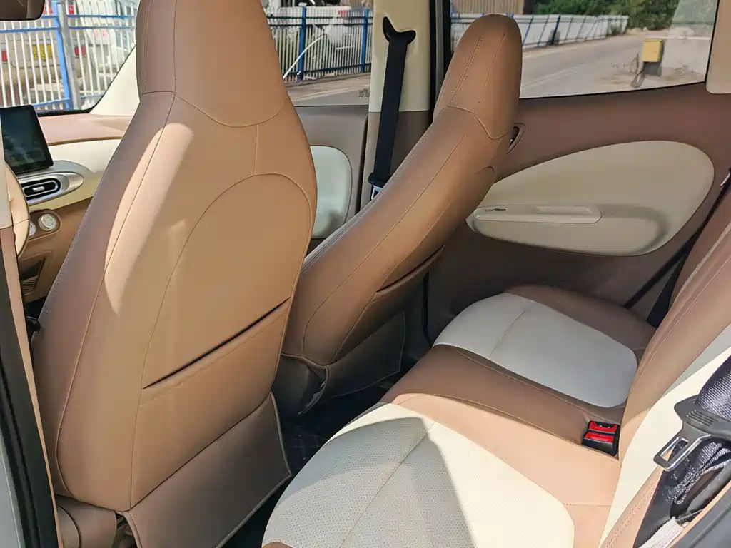 Wuling MINIEV — миниатюра 5