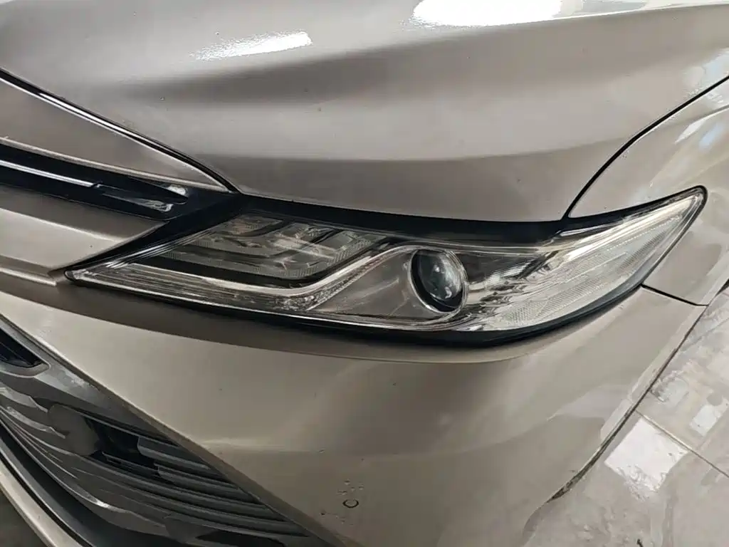 Toyota Camry — миниатюра 24