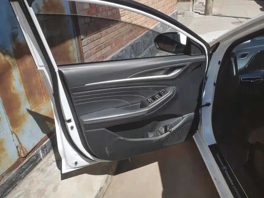 Changan Eado — миниатюра 7