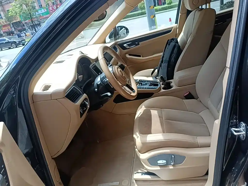 Porsche Macan — миниатюра 15