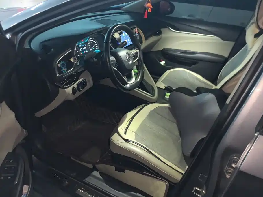Buick Excelle — миниатюра 9