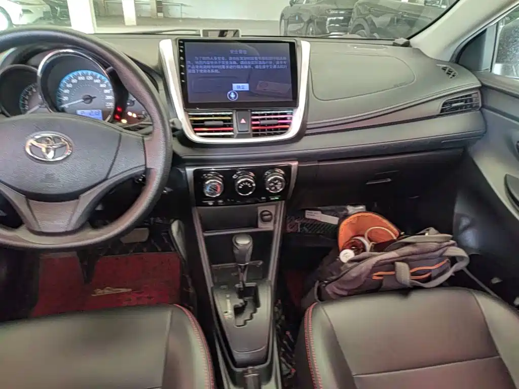 Toyota Yaris L — миниатюра 13