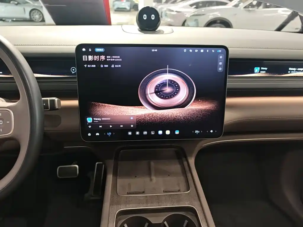 NIO ES8 — миниатюра 13
