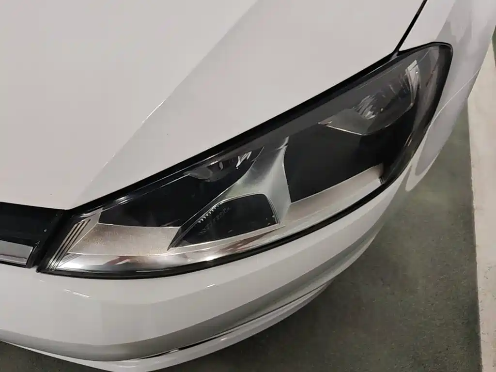 Volkswagen Golf — миниатюра 24