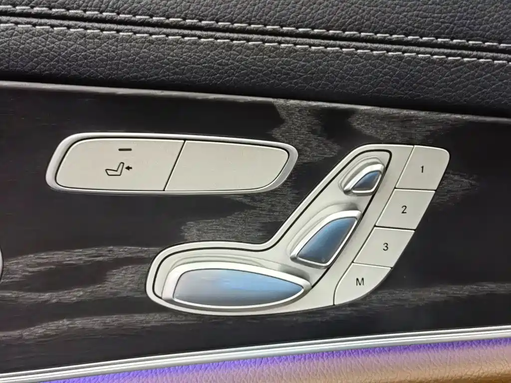 Mercedes-Benz E-Class — миниатюра 38