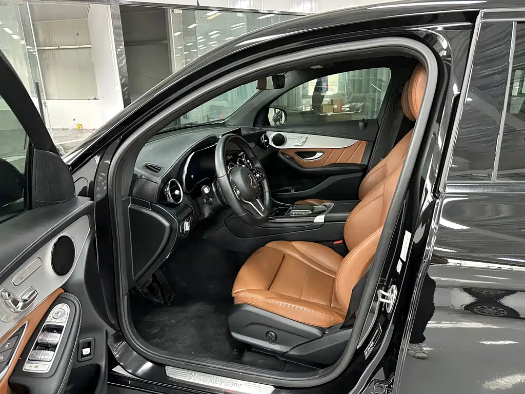 Mercedes-Benz GLC 2022 GLC 260 4MATIC SUV
