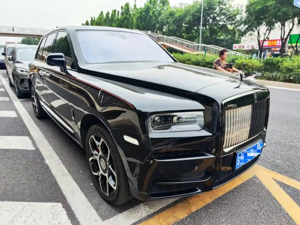 Rolls-Royce Cullinan — миниатюра 3