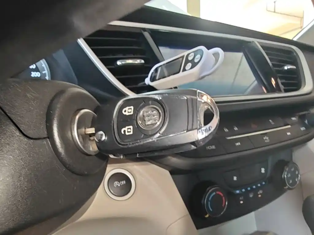 Buick Excelle — миниатюра 9